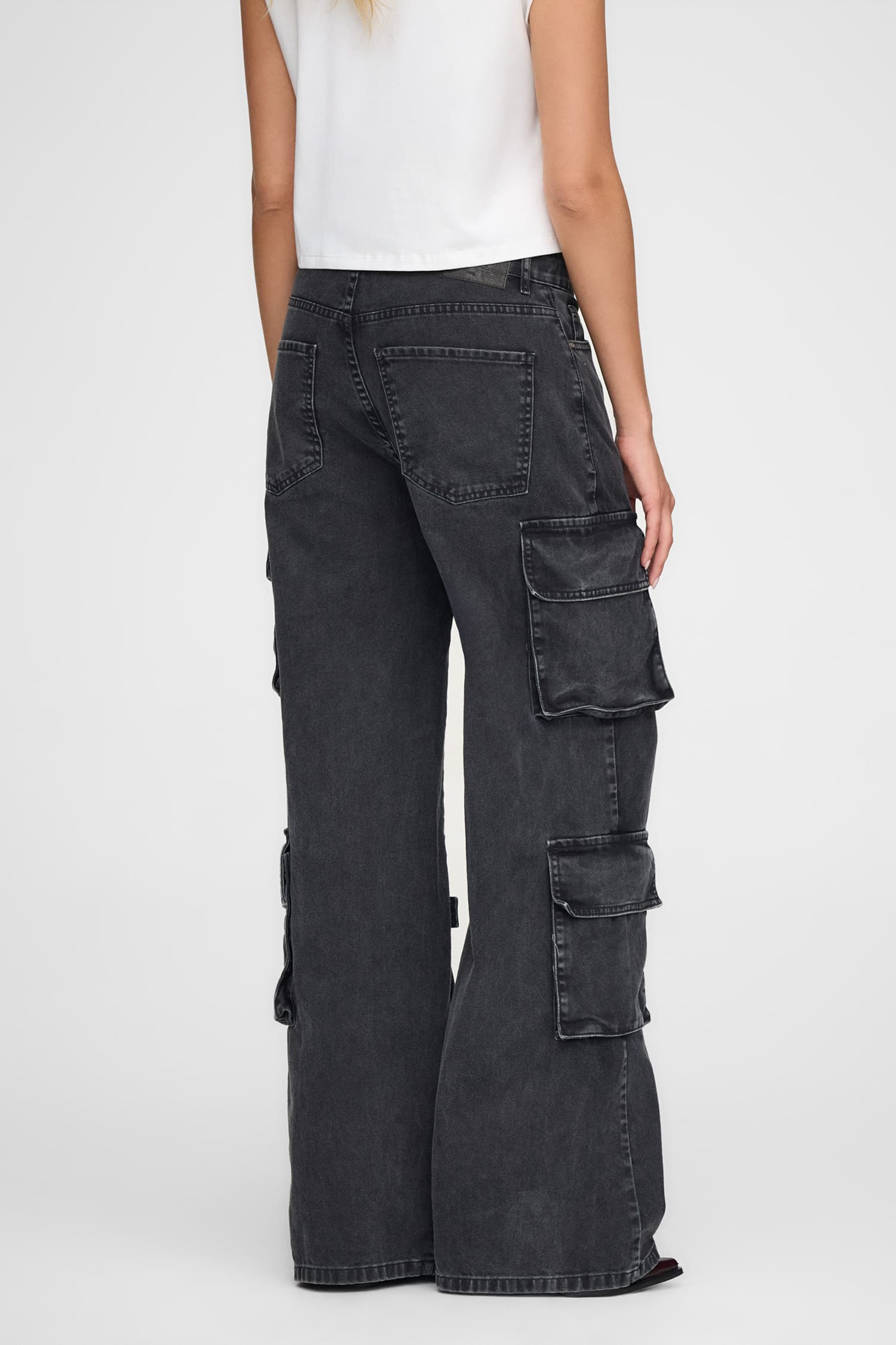 PANTALÓN STRIPPED