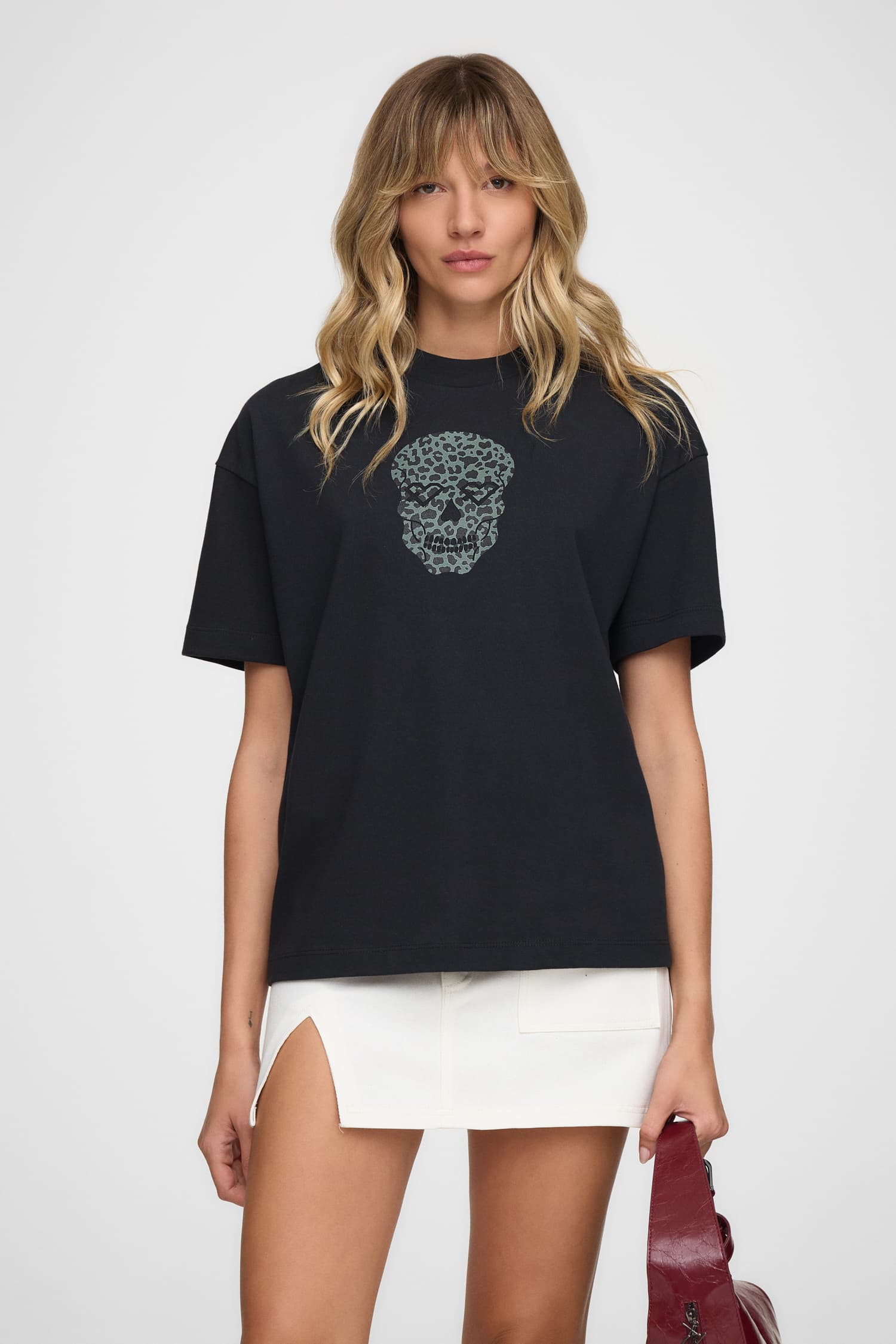 REMERA SAVAGE SKULL