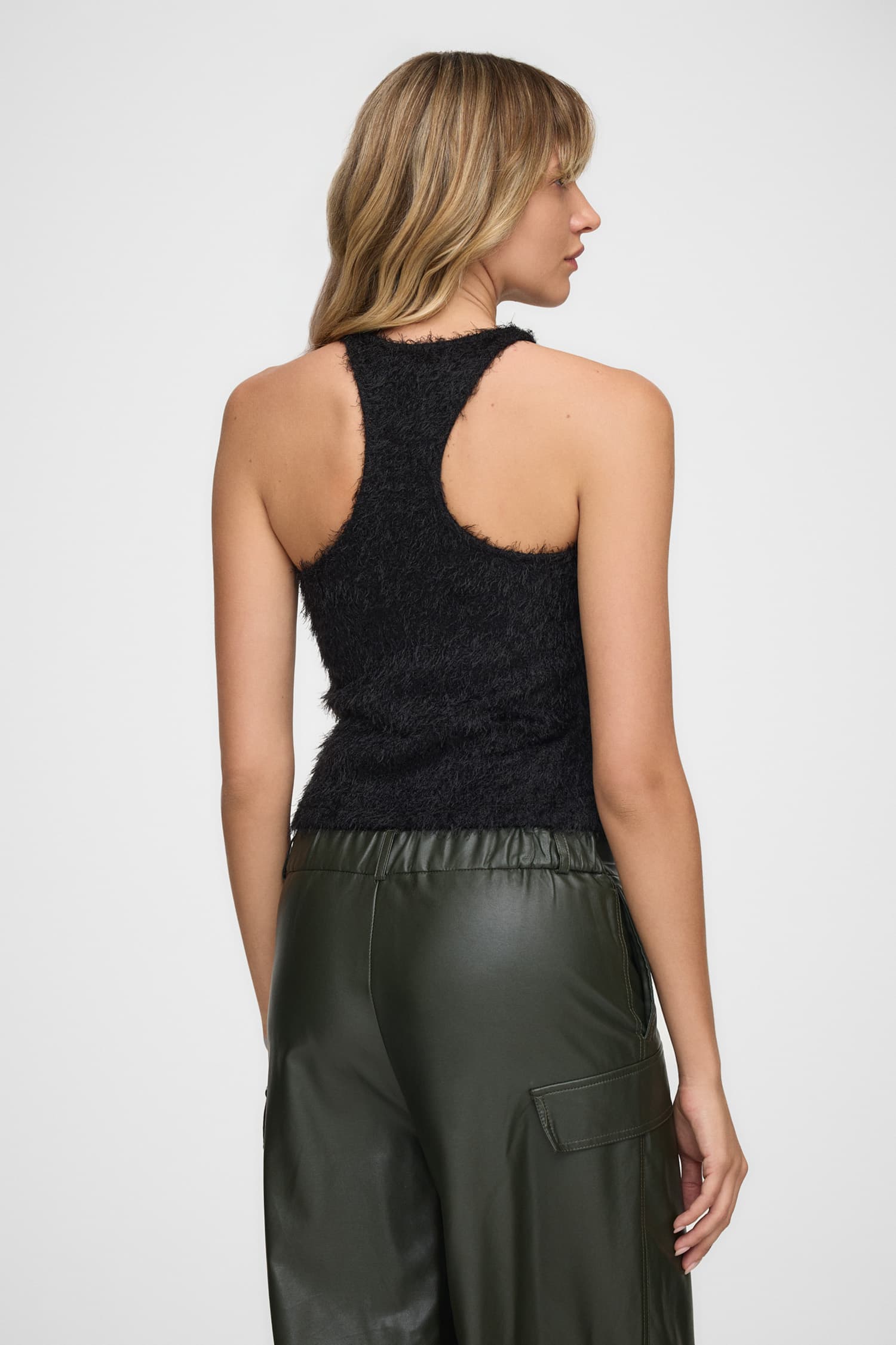 MUSCULOSA ETHEREAL TOUCH