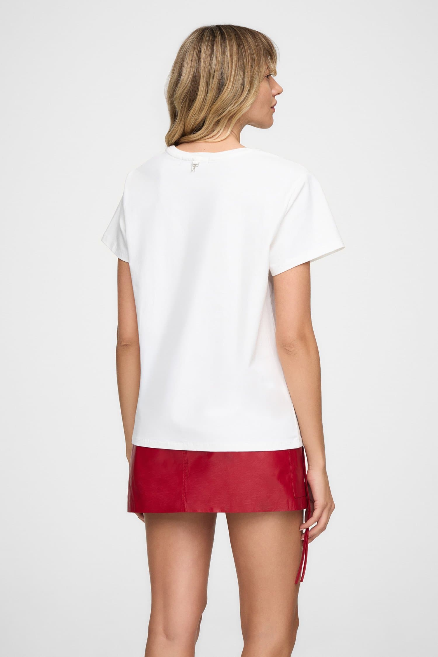 REMERA UNTOUCHABLE