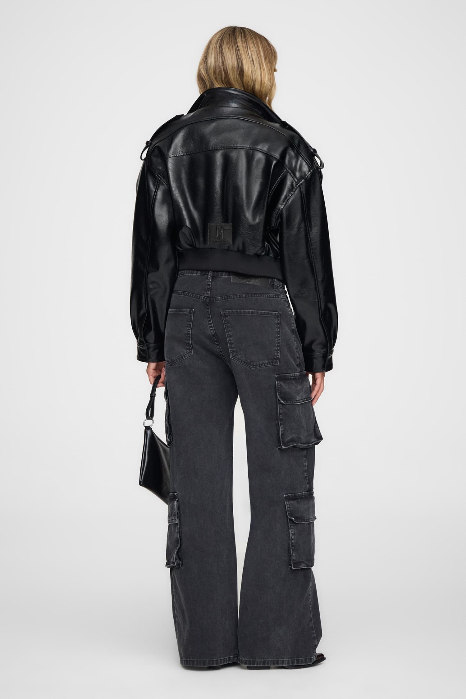 CAMPERA LEAH
